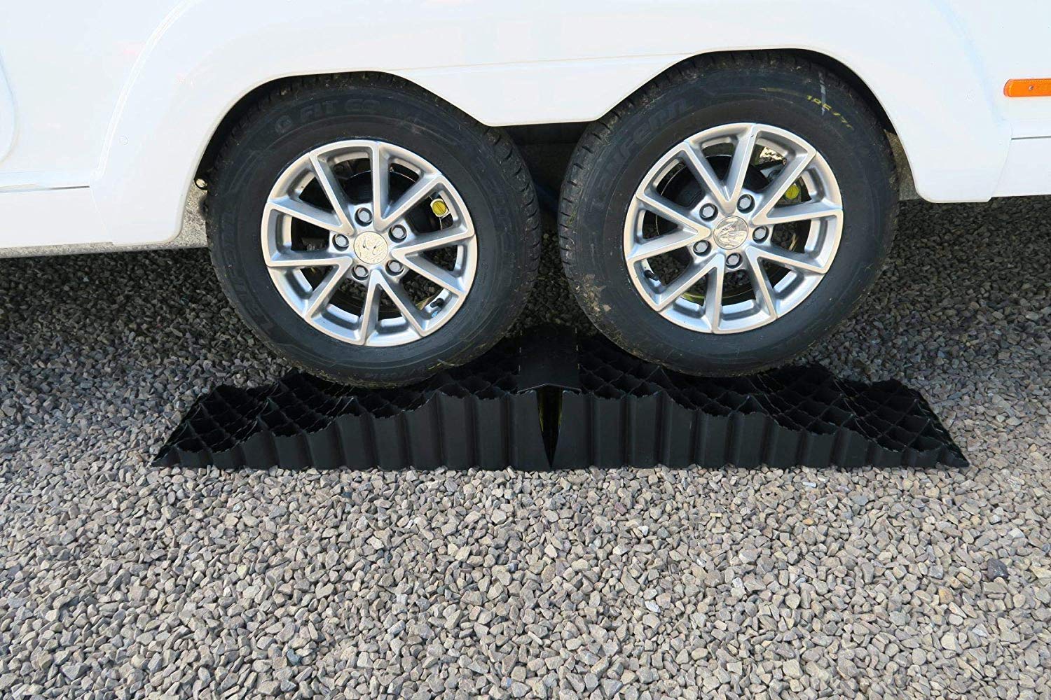 Twin Axle Caravan Levelling Ramps